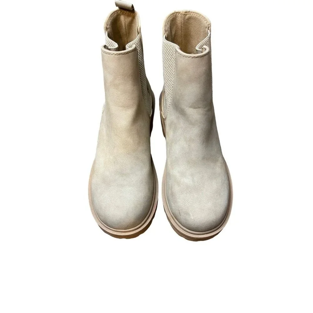 Soda Women Chelsea Boots size 7 High Top Platform Ankle Boot Faux Leather - Picture 2 of 8